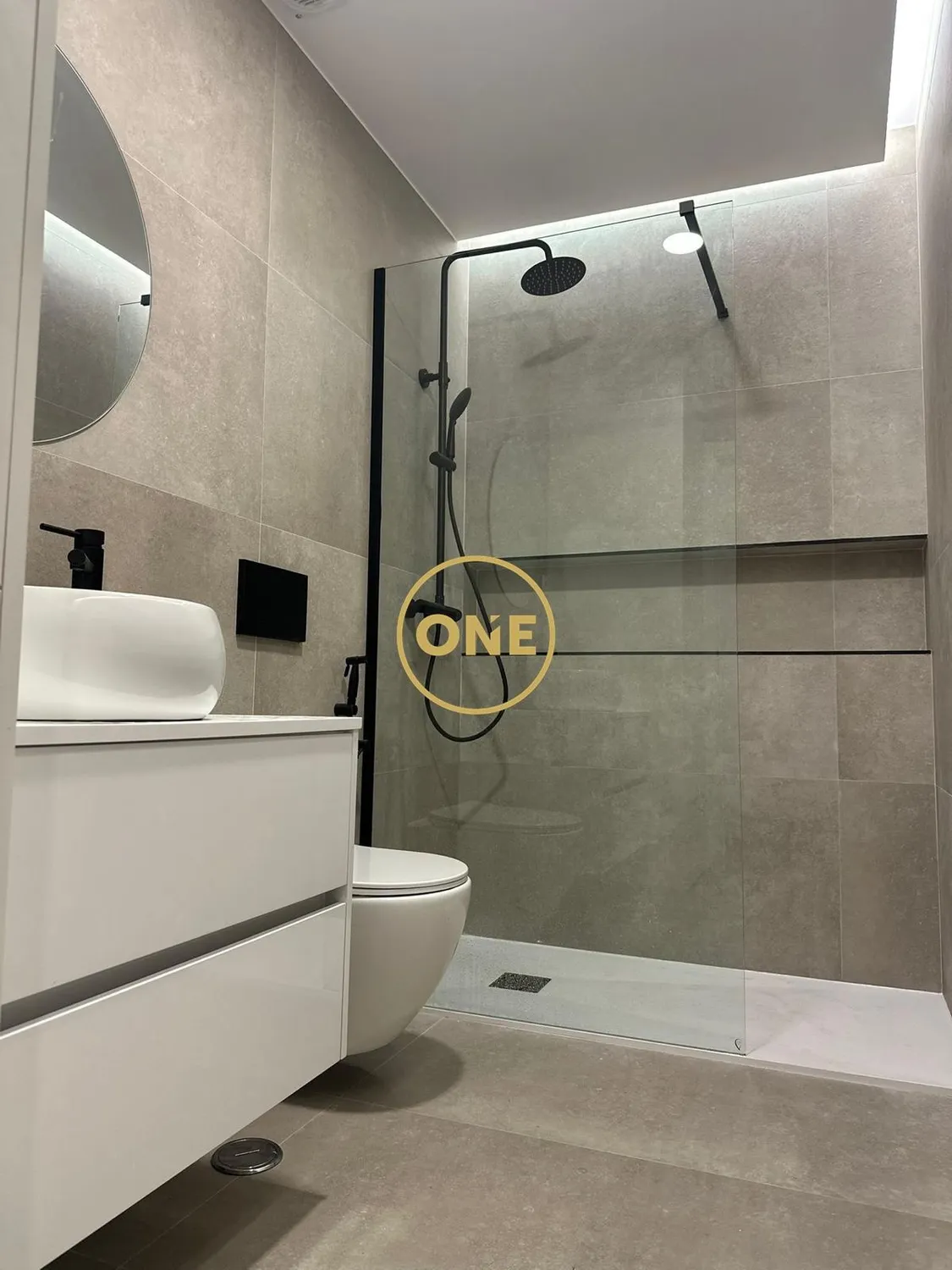T2 Baixa da Banheira completely renovated - 3