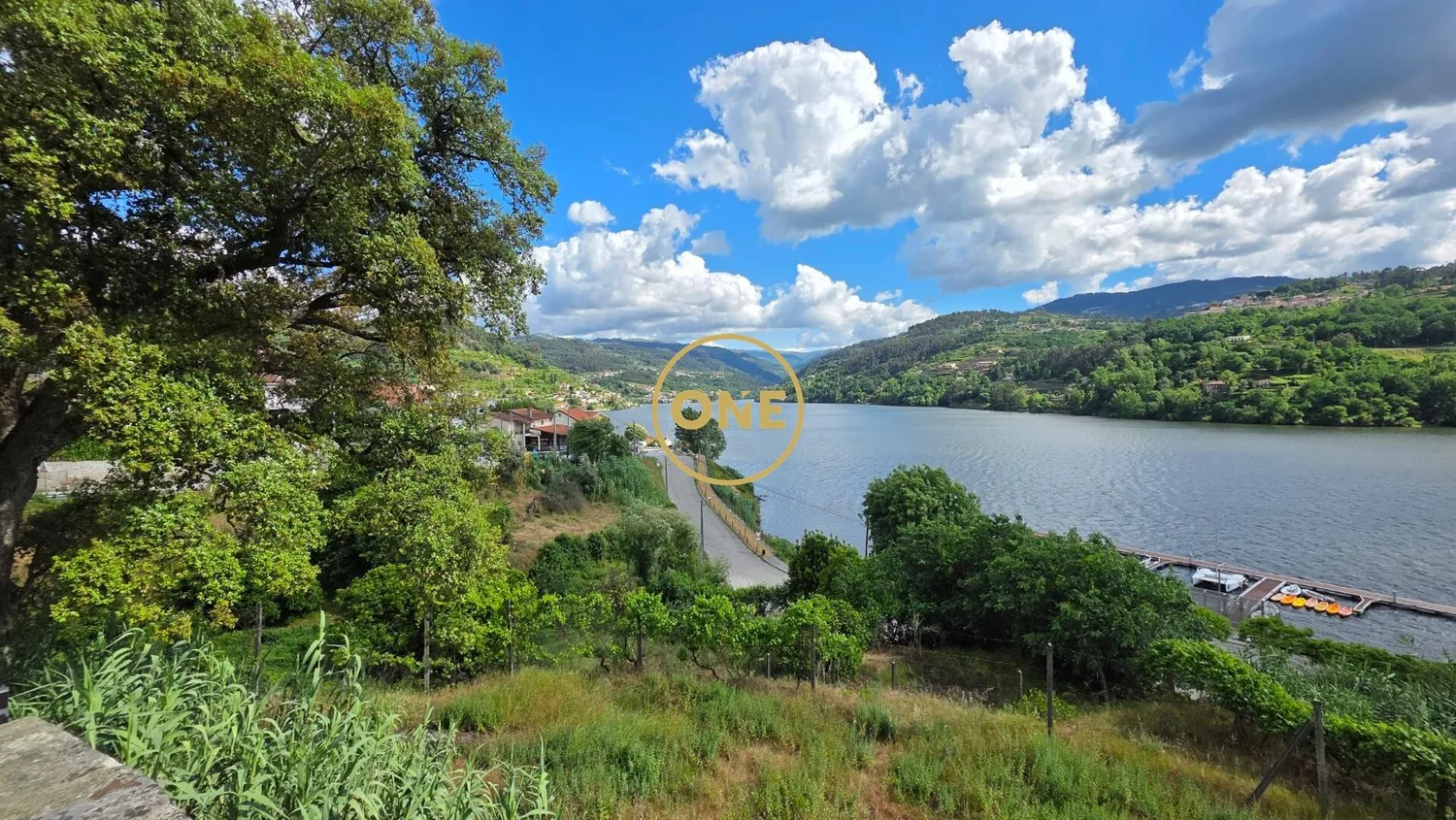 Terreno com Frente de Rio com PIP Aprovado (5 moradias) - 3