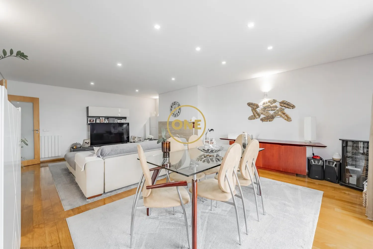 Excellent furnished 3 bedroom apartment - 3