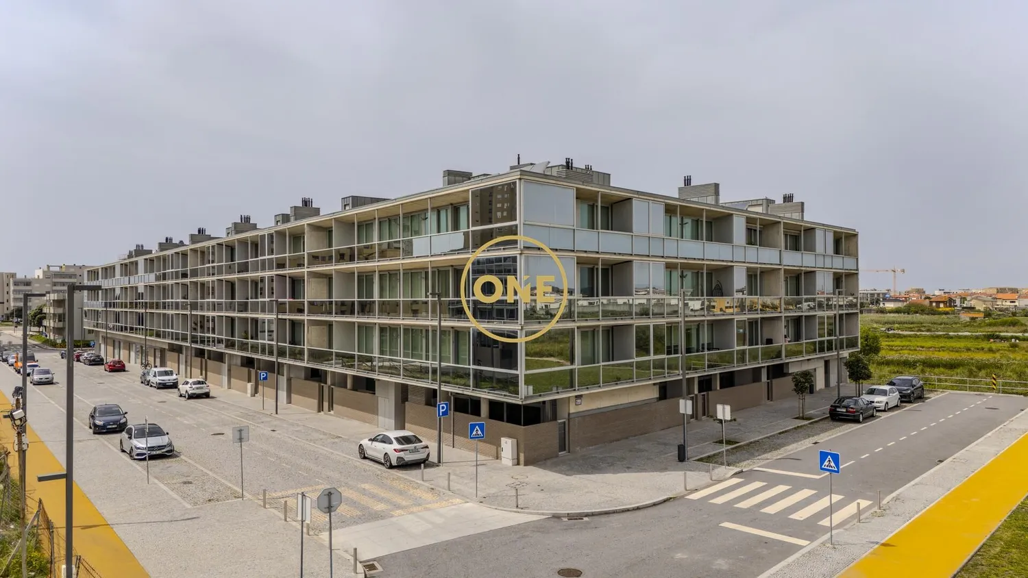Exclusive Luxury 3-Bedroom Apartment in Póvoa de Varzim – 200m from the Sea