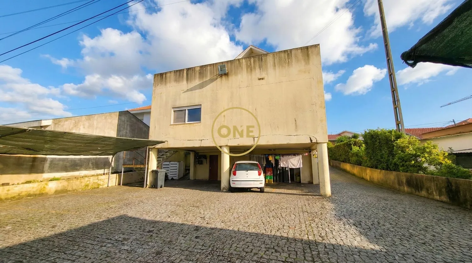Moradia Multifuncional com Elevado Potencial – Famalicão / Guimarães - 3