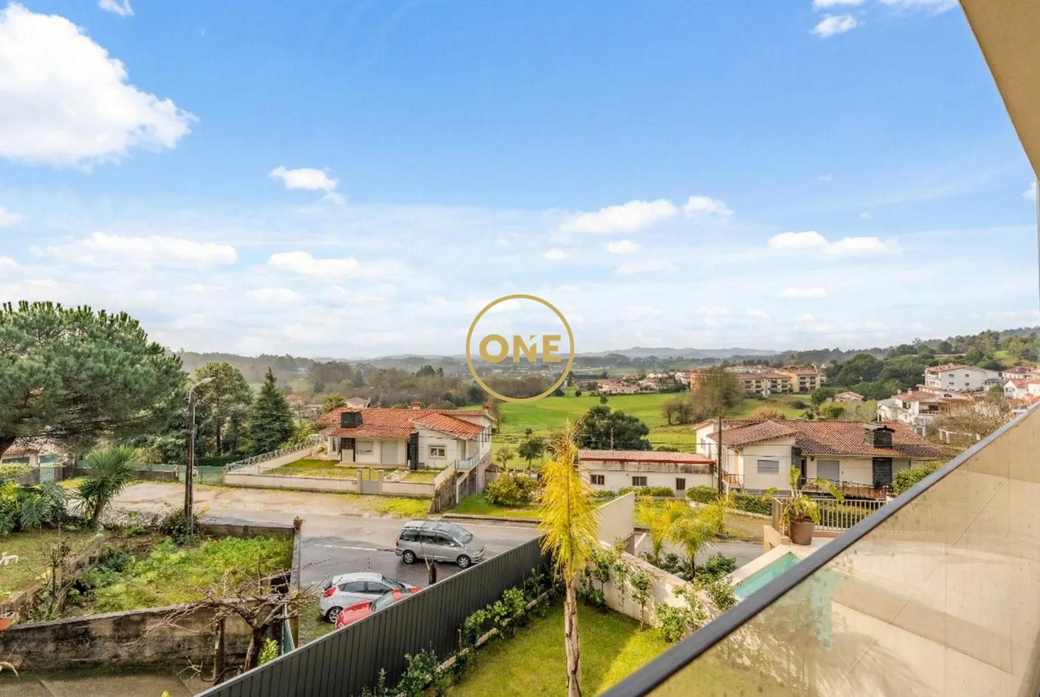 Luxury 4-bedroom villa - Brand new and ready to move in. - 2