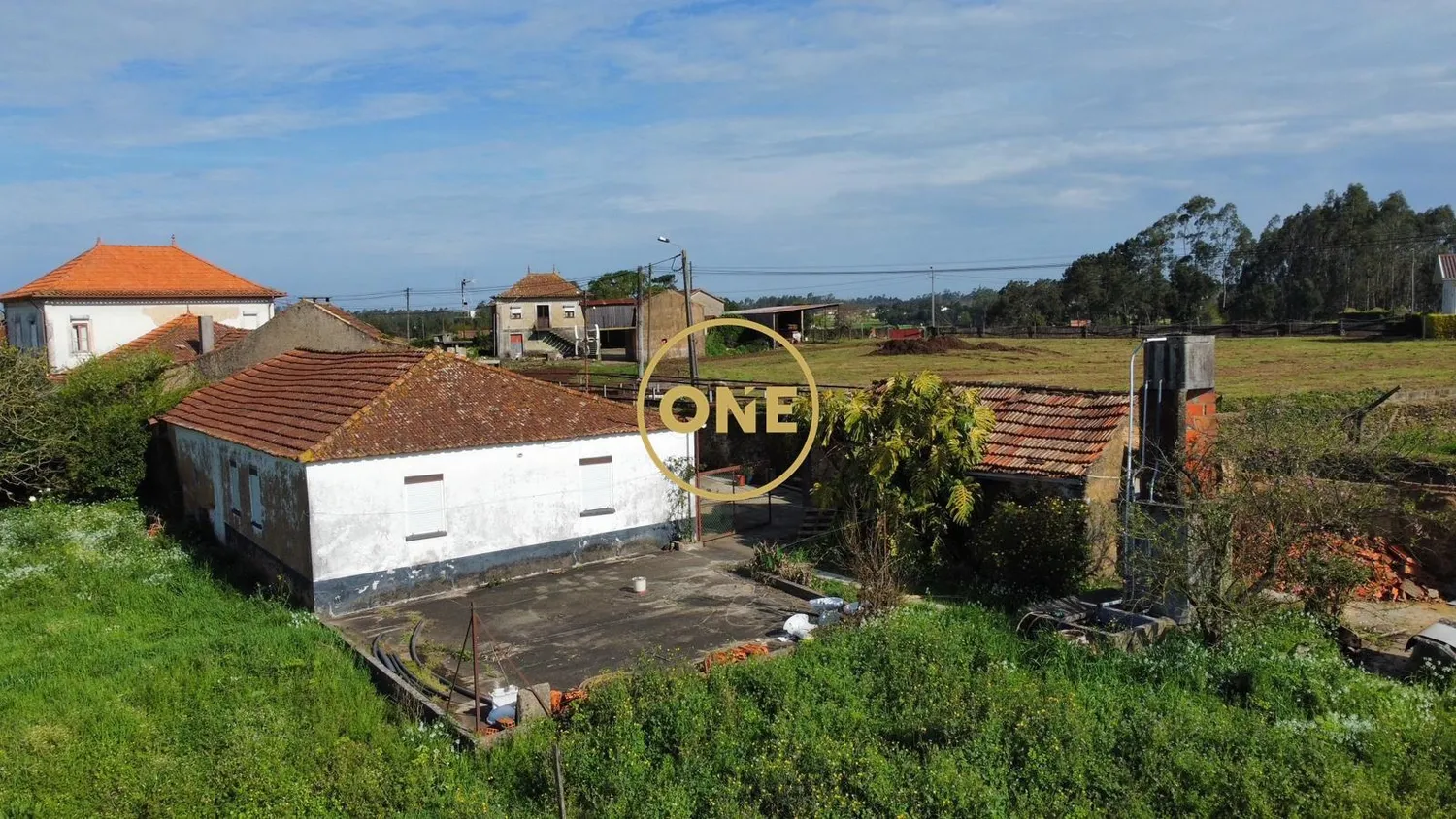 3-bedroom house in Oliveira de Azeméis for restoration. - 2