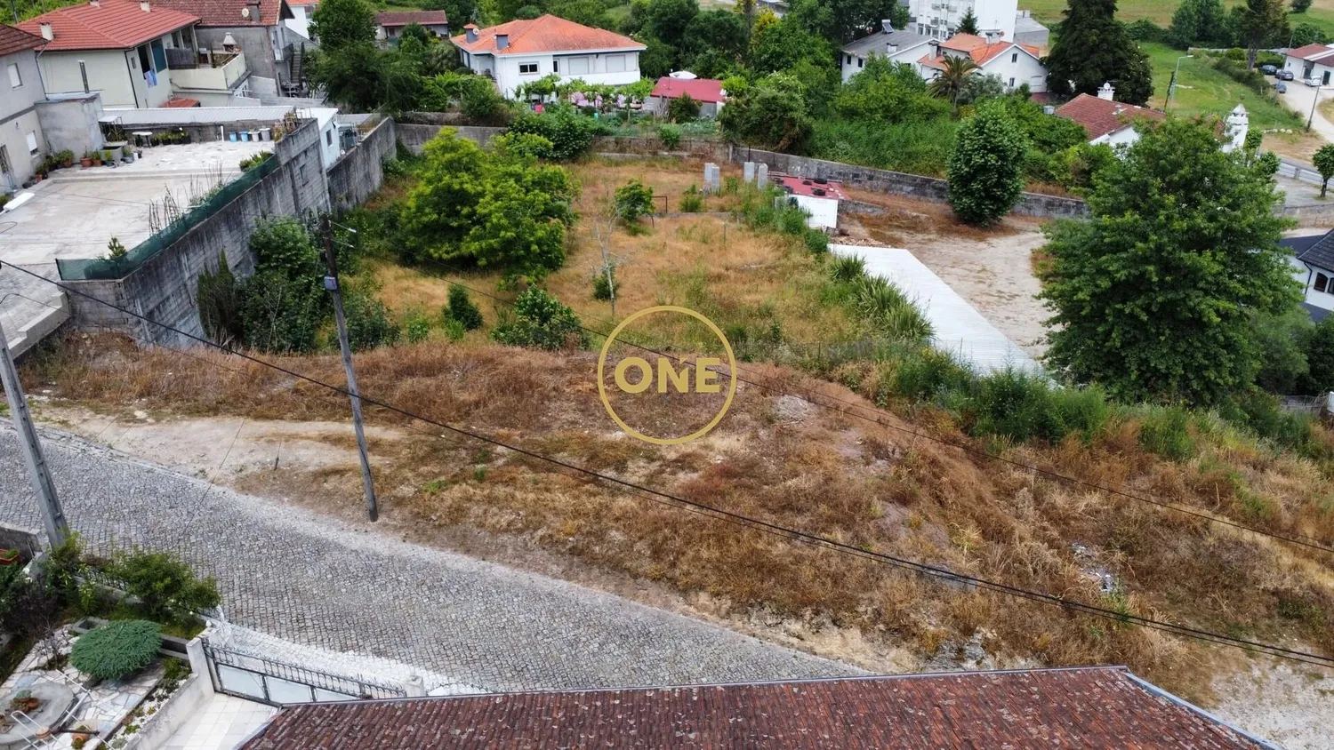 Terreno com 2.335m² | Paços de Ferreira