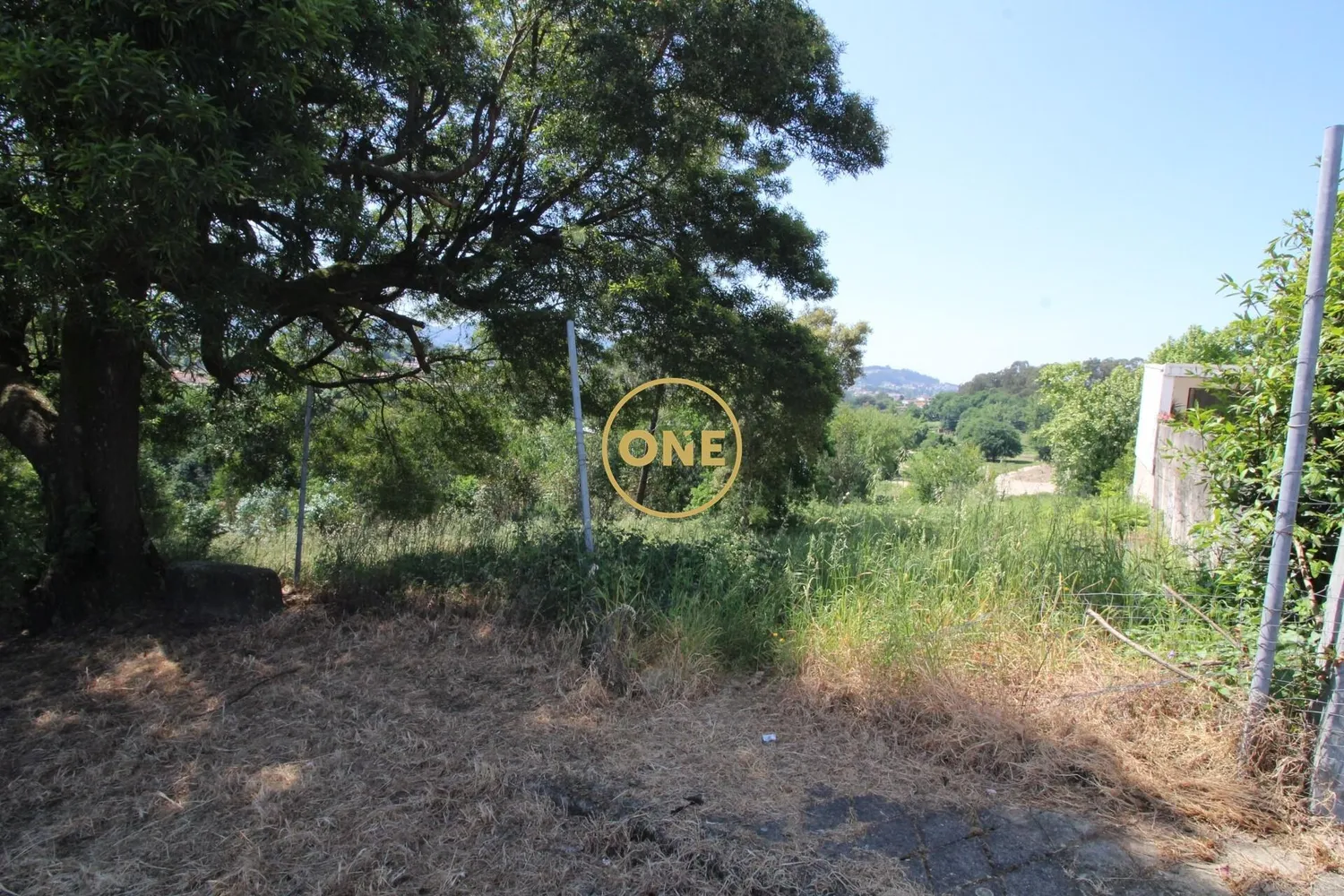 Building plot with an area of ​​70m2 in a neighborhood for sale.