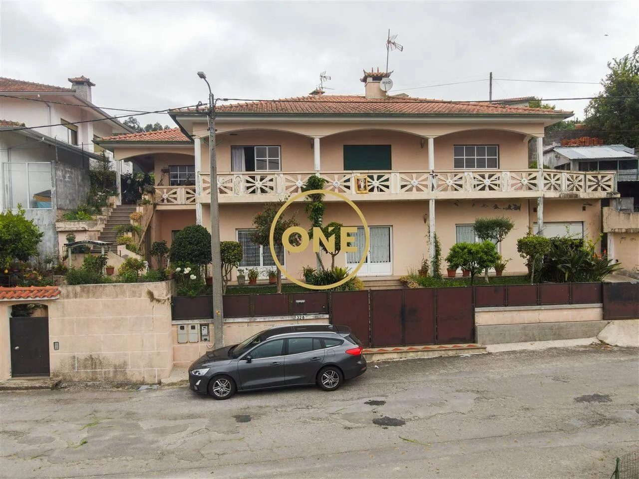 Moradia T3 Adaptável para Bifamiliar em Arnoso (Santa Maria)