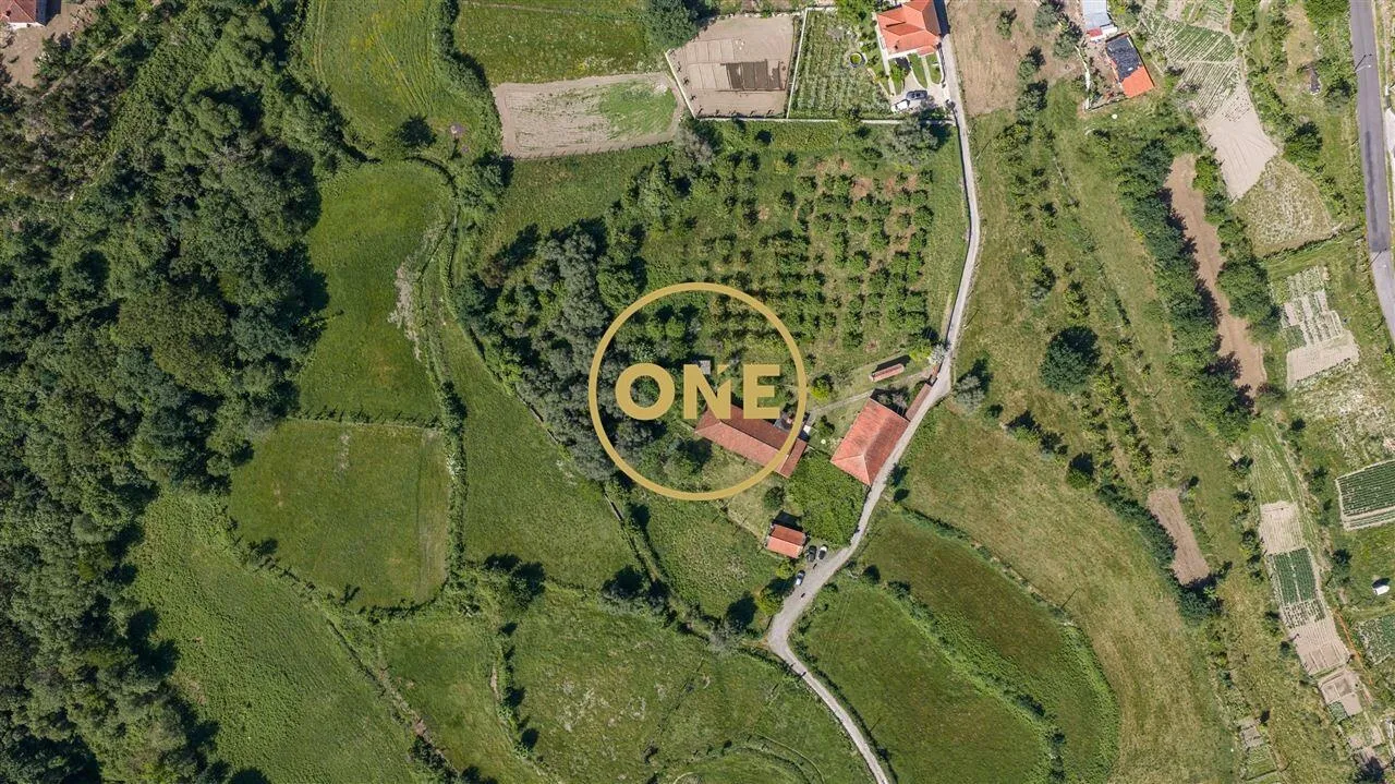 Stone farm for sale | Valdreu, Vila Verde - 3