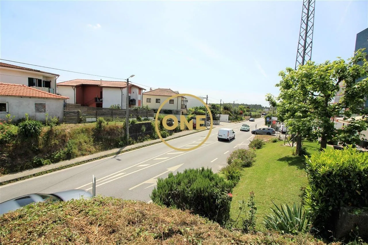 Housing construction plot of 4175m2 in Brufe at the gates of the city of V.N.F. for sale! - 3