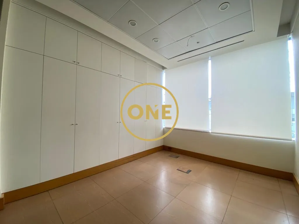 Delães store for sale 214m2 - 3
