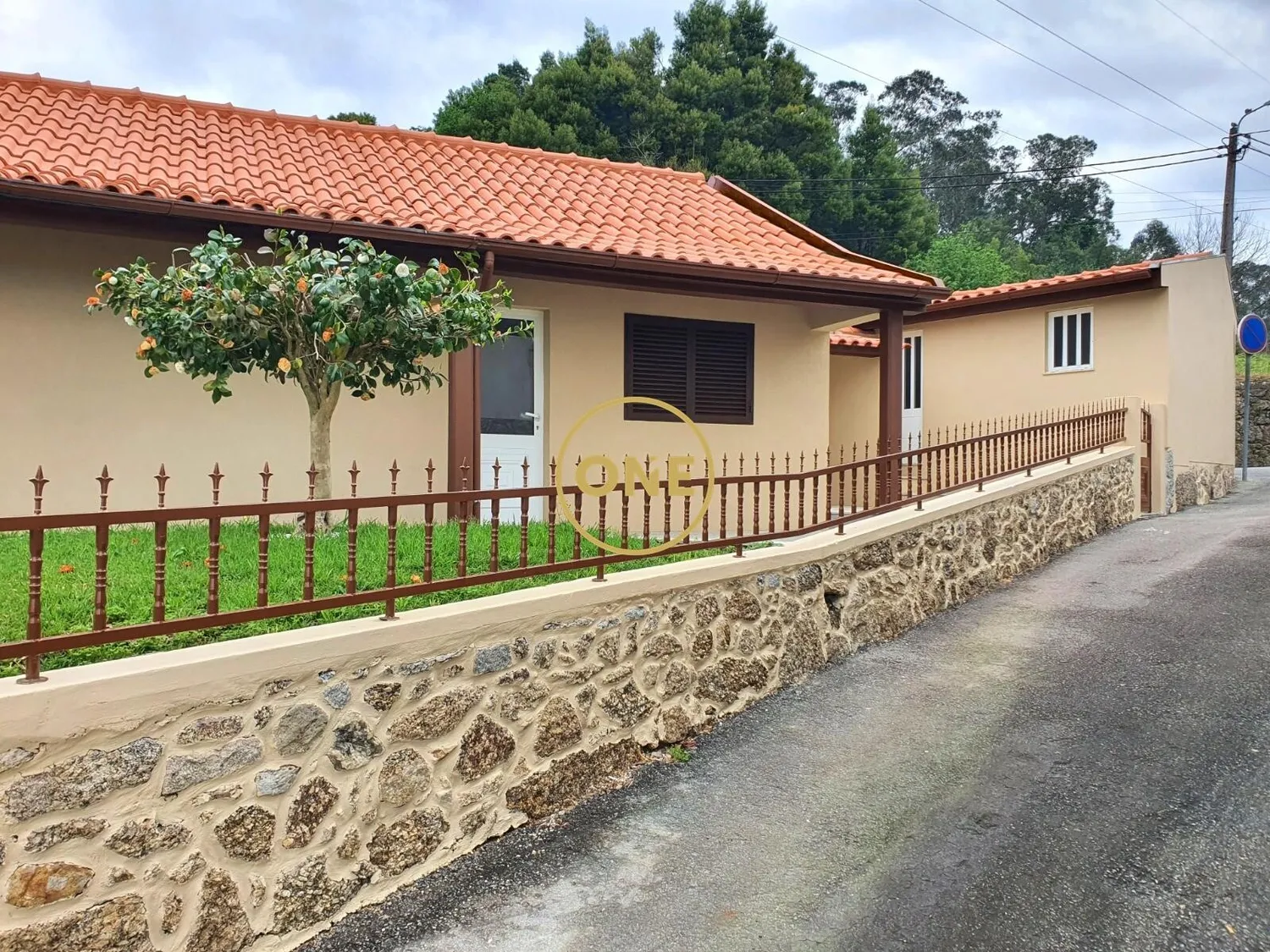 MAISON 2 CHAMBRES ENTIÈREMENT RÉNOVÉE - 2