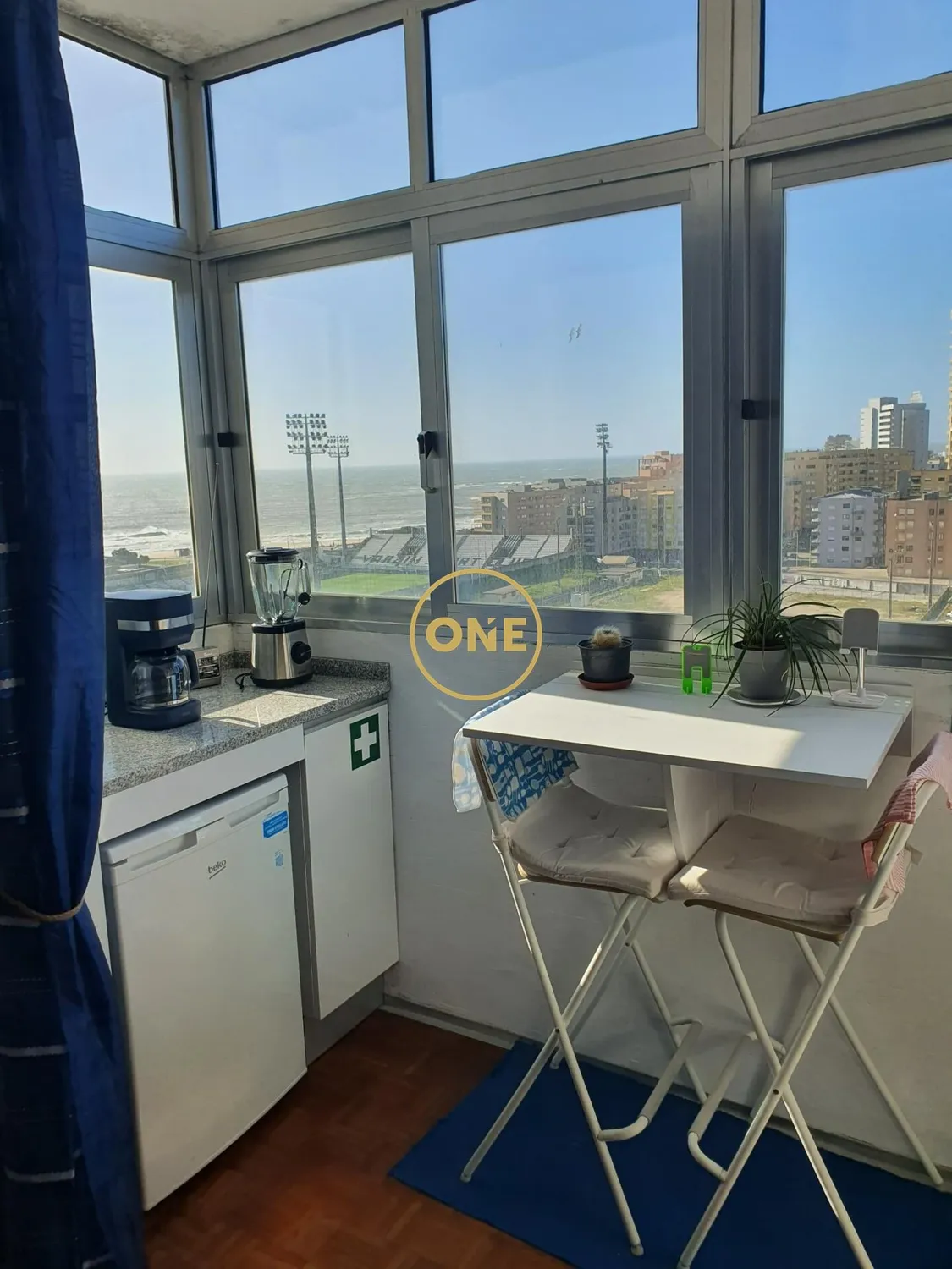 Appartement meublé de 2 chambres avec vue sur la mer. - 2