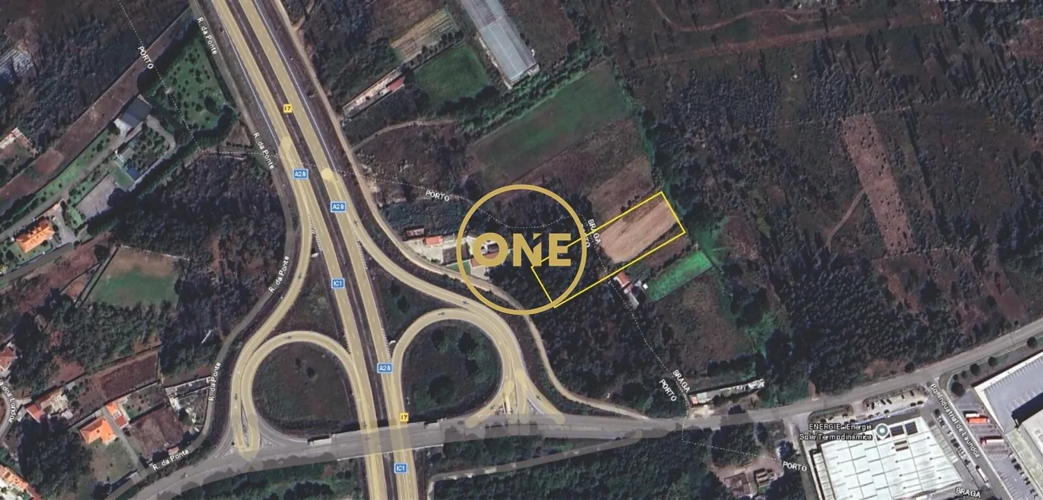 Terreno com 6.160 m²