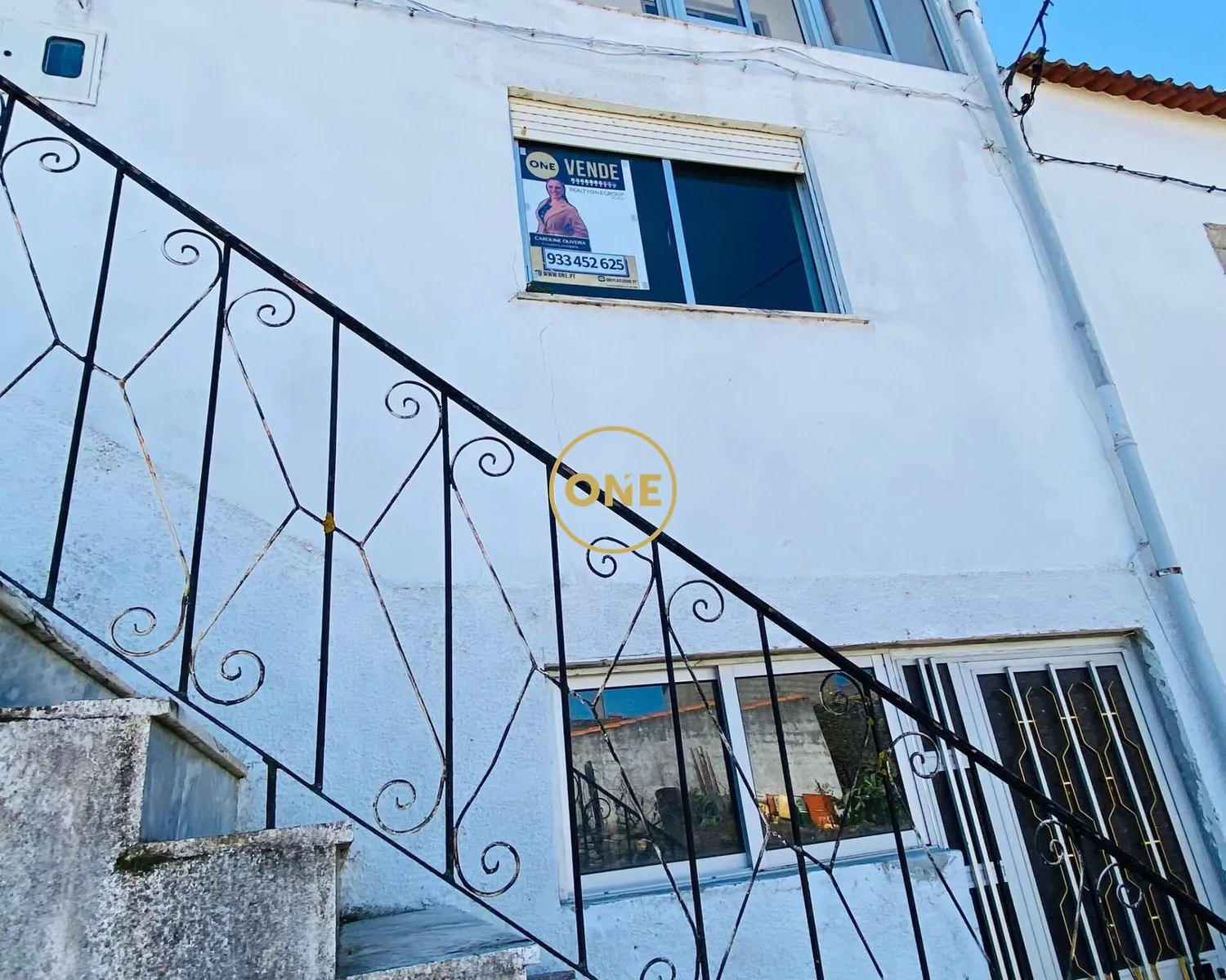 4+5 bedroom house for restoration. - 2
