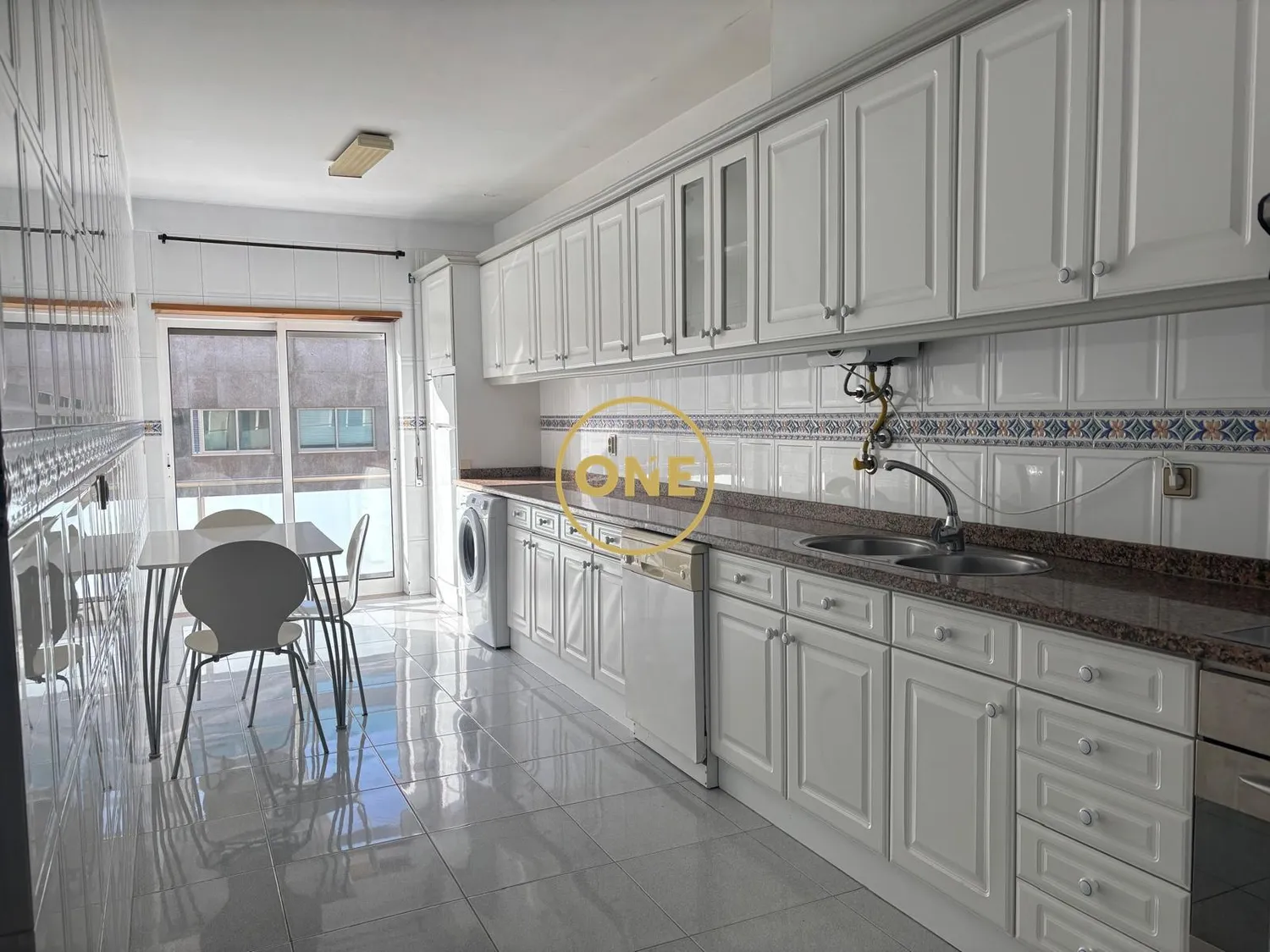 2-bedroom apartment for rent, 200 meters from the beach.