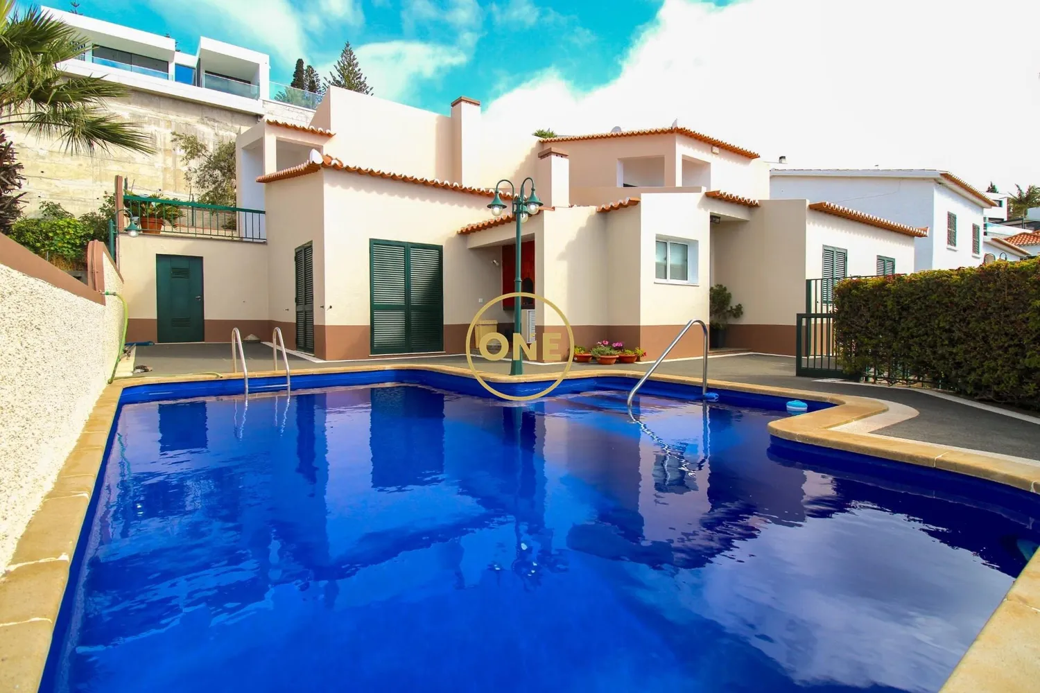 4 bedroom house
