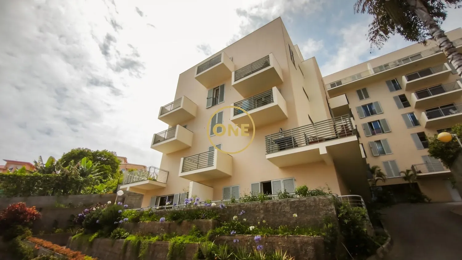 This 1 bedroom apartment