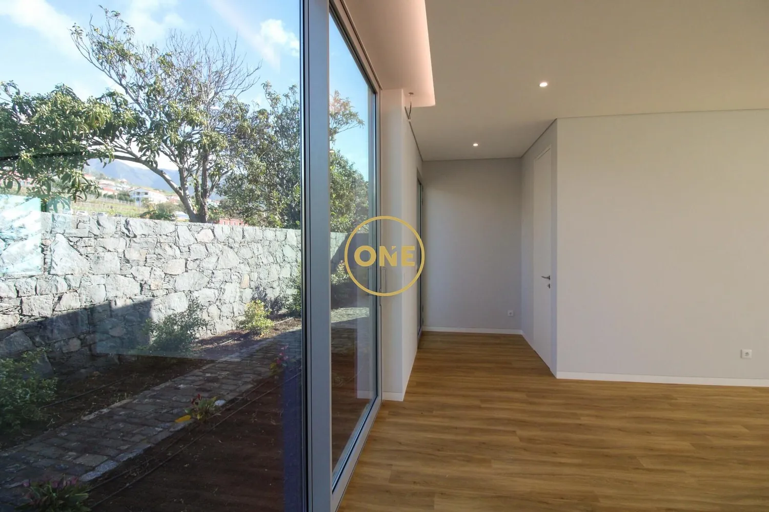 4 bedroom house - 2