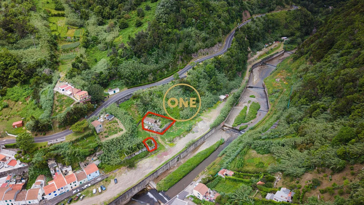 Set of 2 T2 Houses and 4 Rustic Land — Ribeira Quente, Ponta Delgada, São Miguel - 2