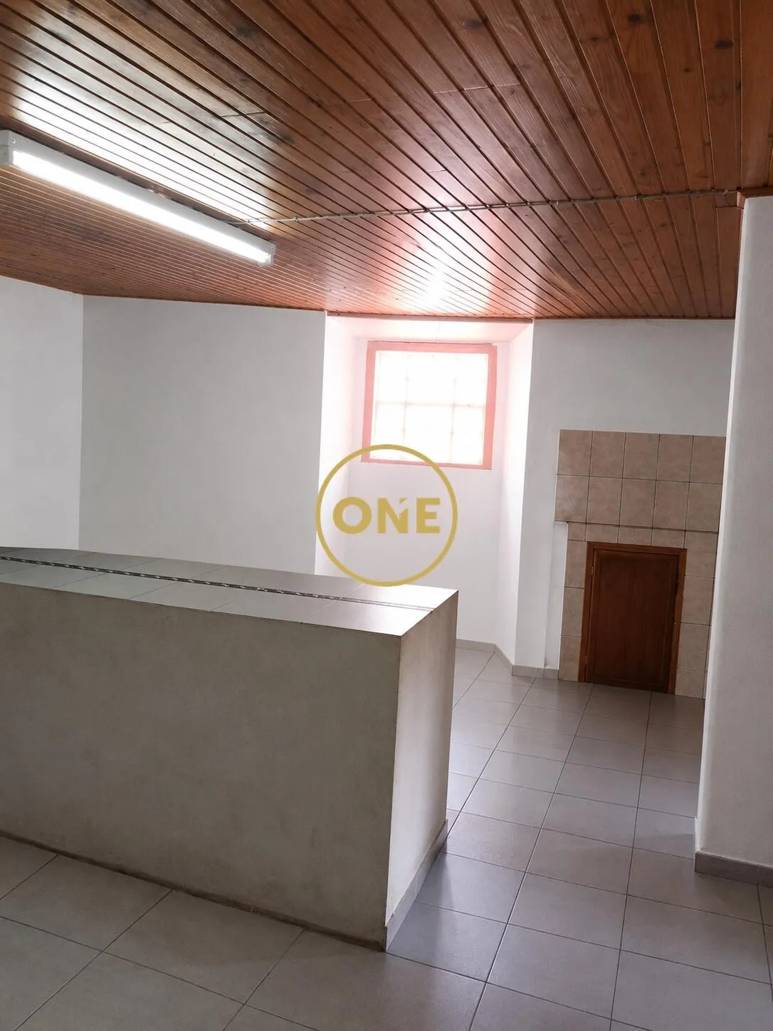 Moradia T5 na Rua da Matriz – Ilha do Corvo - 2