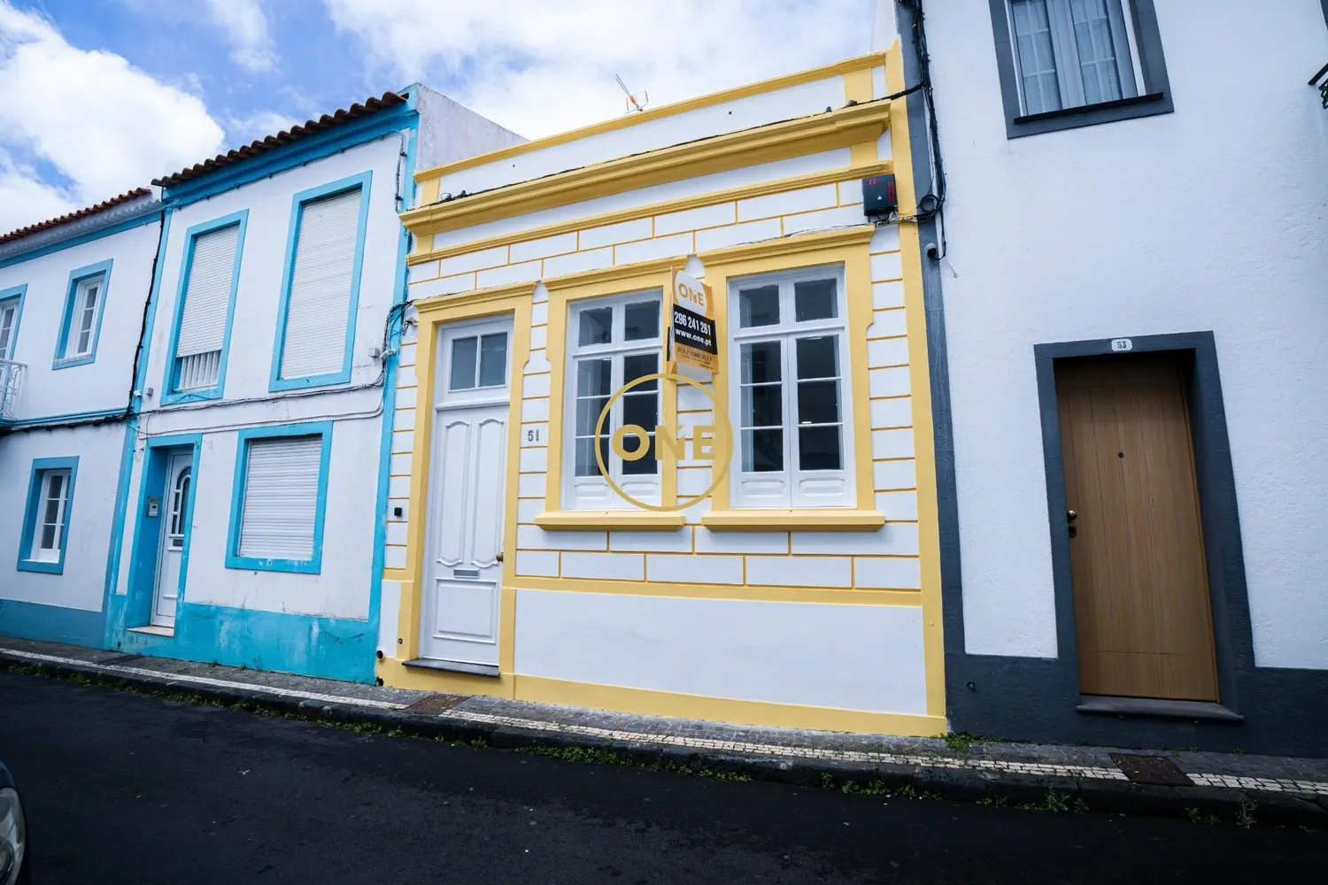 House in the center of Ponta Delgada, completely renovated.