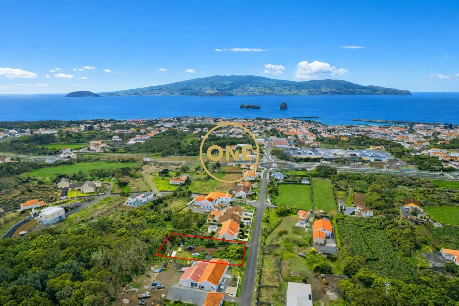 Urban land in Madalena, Pico Island