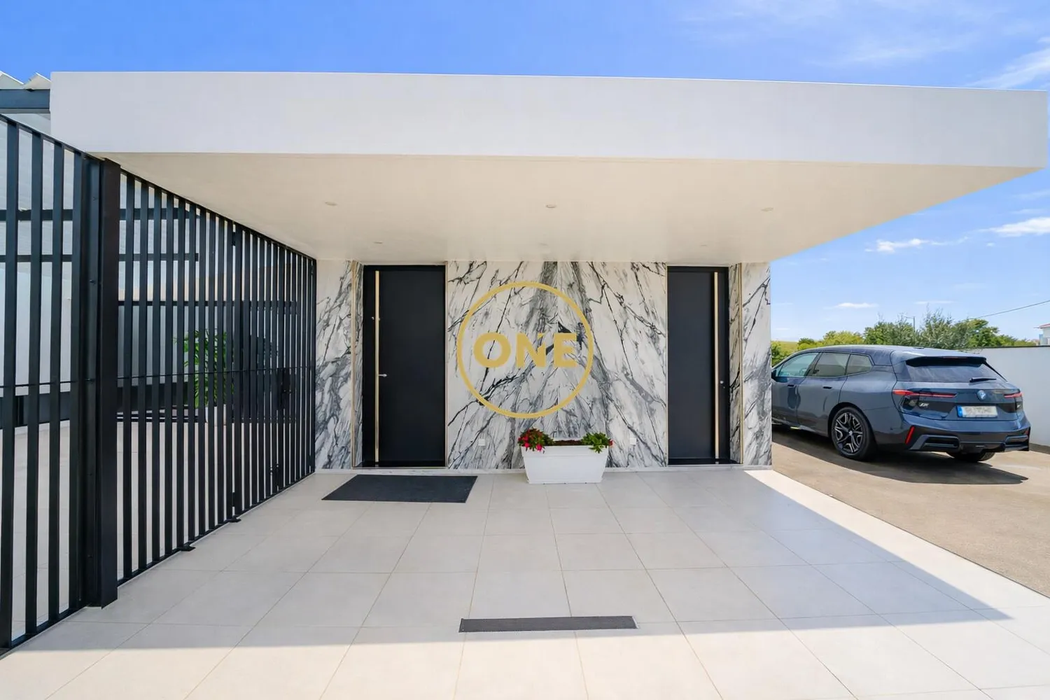 Moradia Exclusiva e Contemporânea de luxo com piscina - 3
