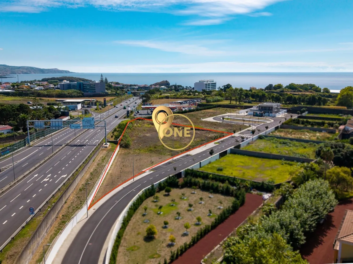 Lot for Commerce and Services - Laranjeiras Gardens 🏢 - 2