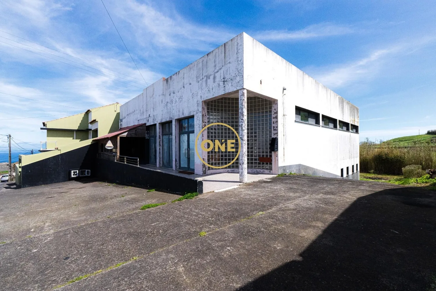 Commercial Establishment in Fenais da Ajuda - 2