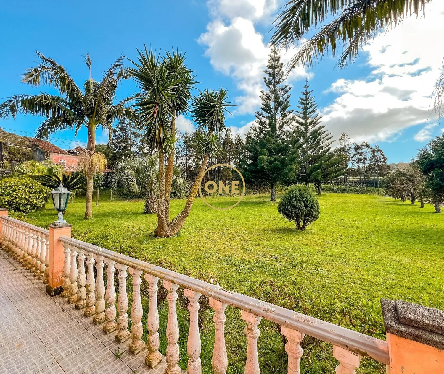 V5 DETACHED HOUSE ON LAND WITH 8,940m2 - 3