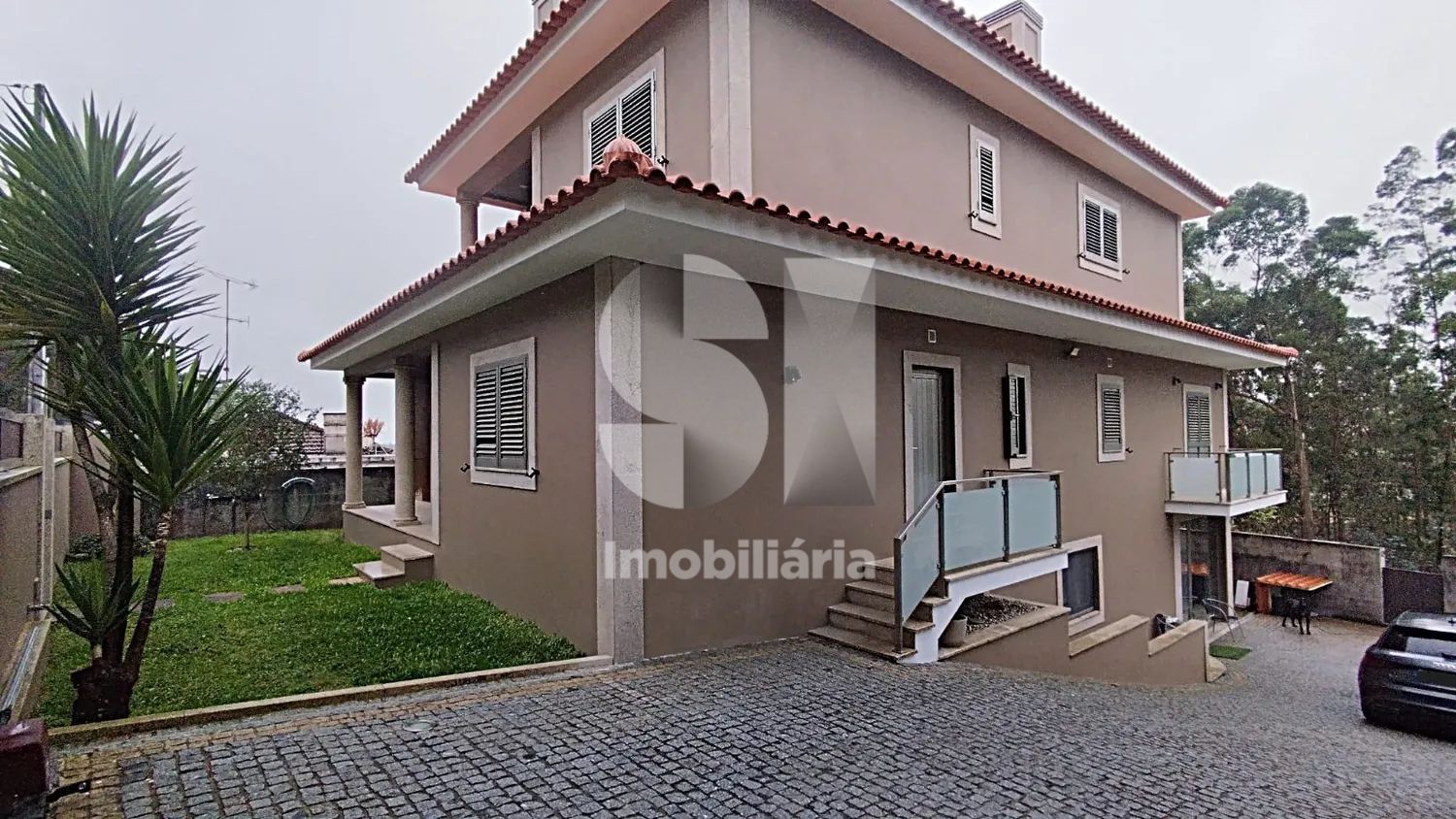  Moradia Moderna T5 + T3 com Piscina e Amplo Jardim - 2