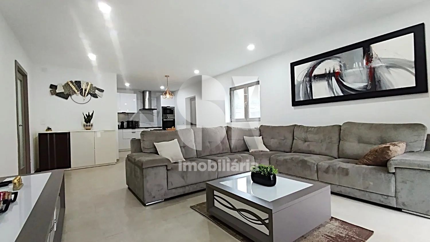  Moradia Moderna T5 + T3 com Piscina e Amplo Jardim - 3