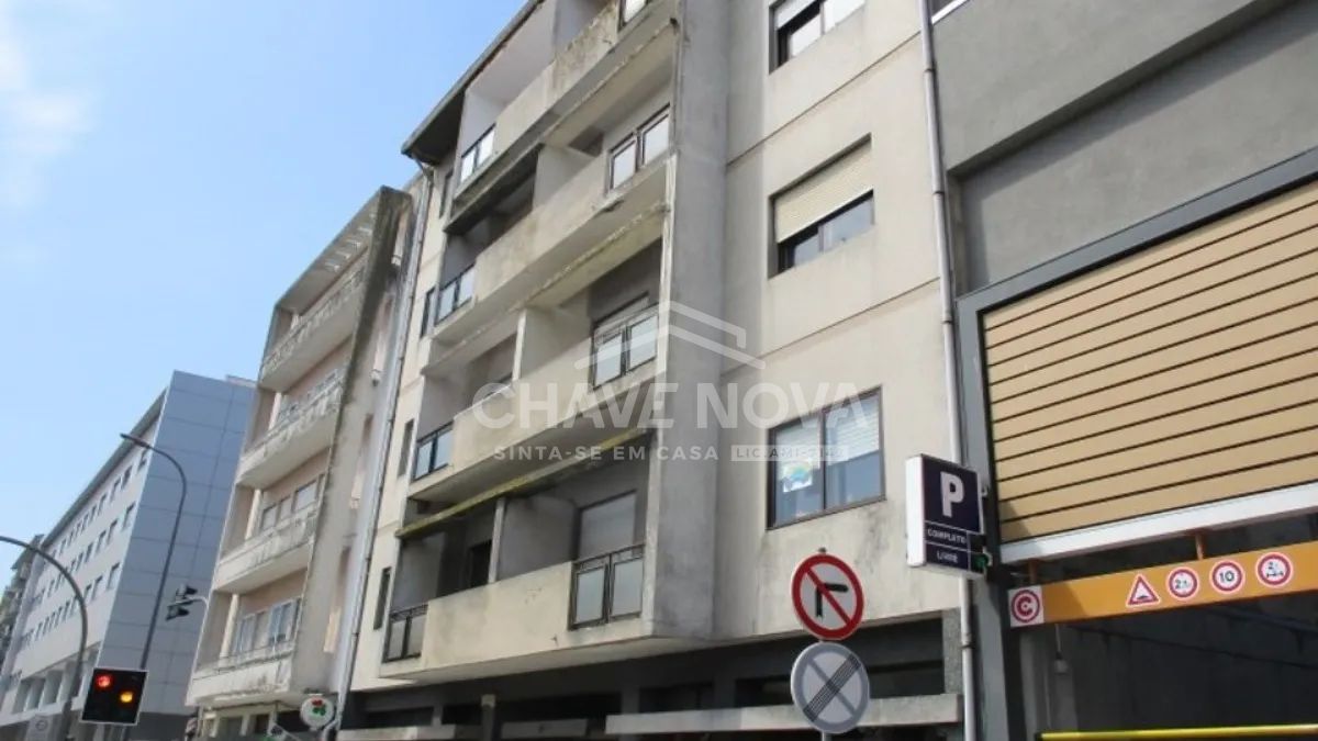 Apartamento T2 c/ Varanda em Cedofeita