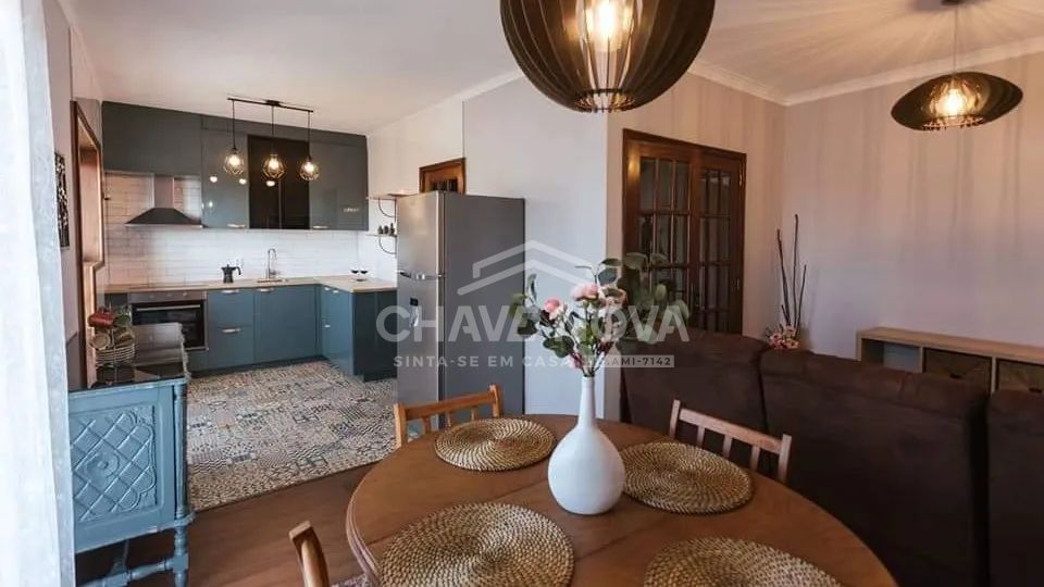 Apartamento T1 de 57m2 com terraço de 9m2 junto a nova linha Rubi e estação Devesas! - 2