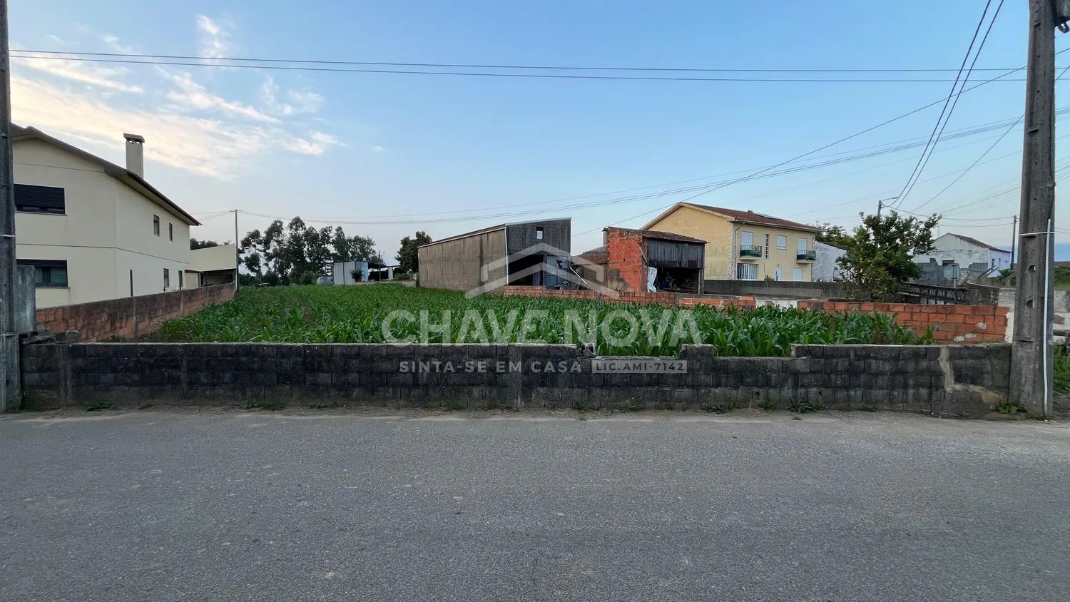 TERRENO PARA CONSTRUÇÃO EM FERMELÃ – 1.820 m² - 2