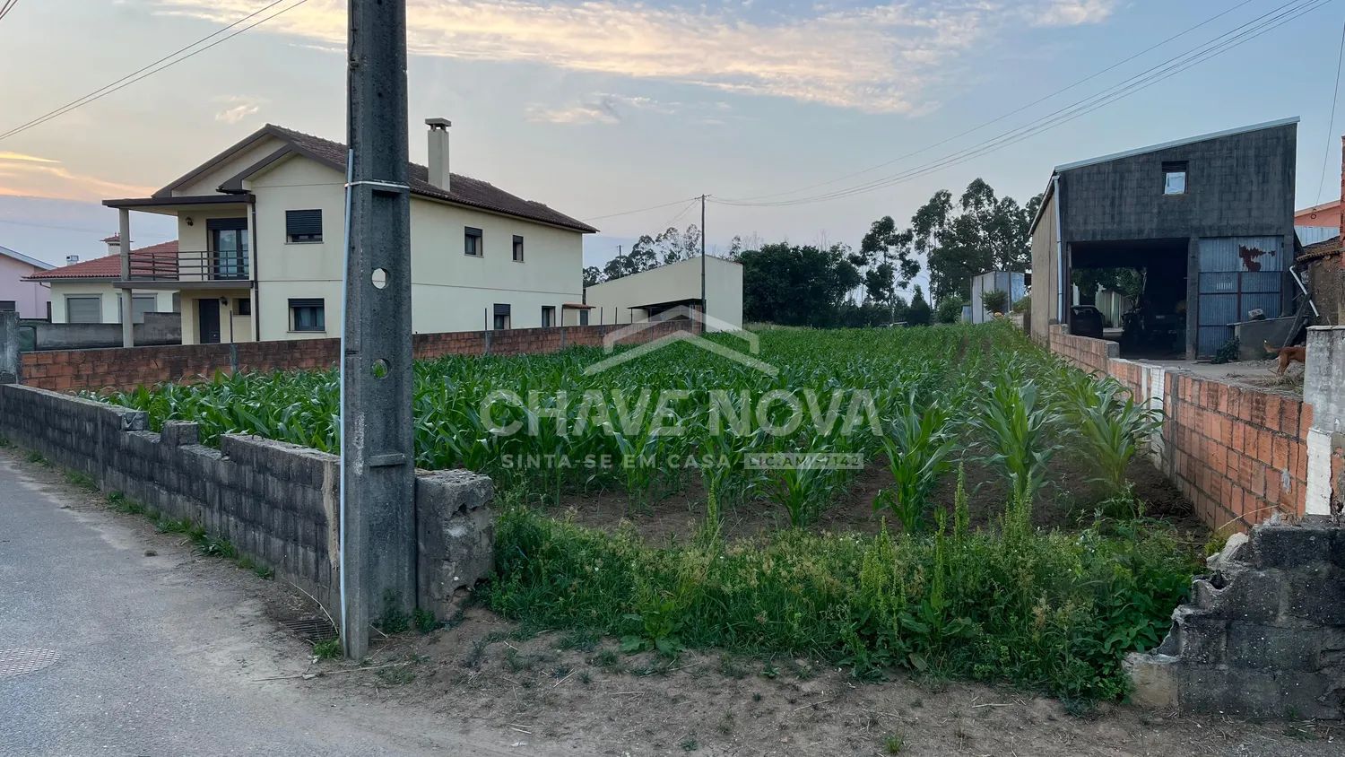 TERRENO PARA CONSTRUÇÃO EM FERMELÃ – 1.820 m² - 3