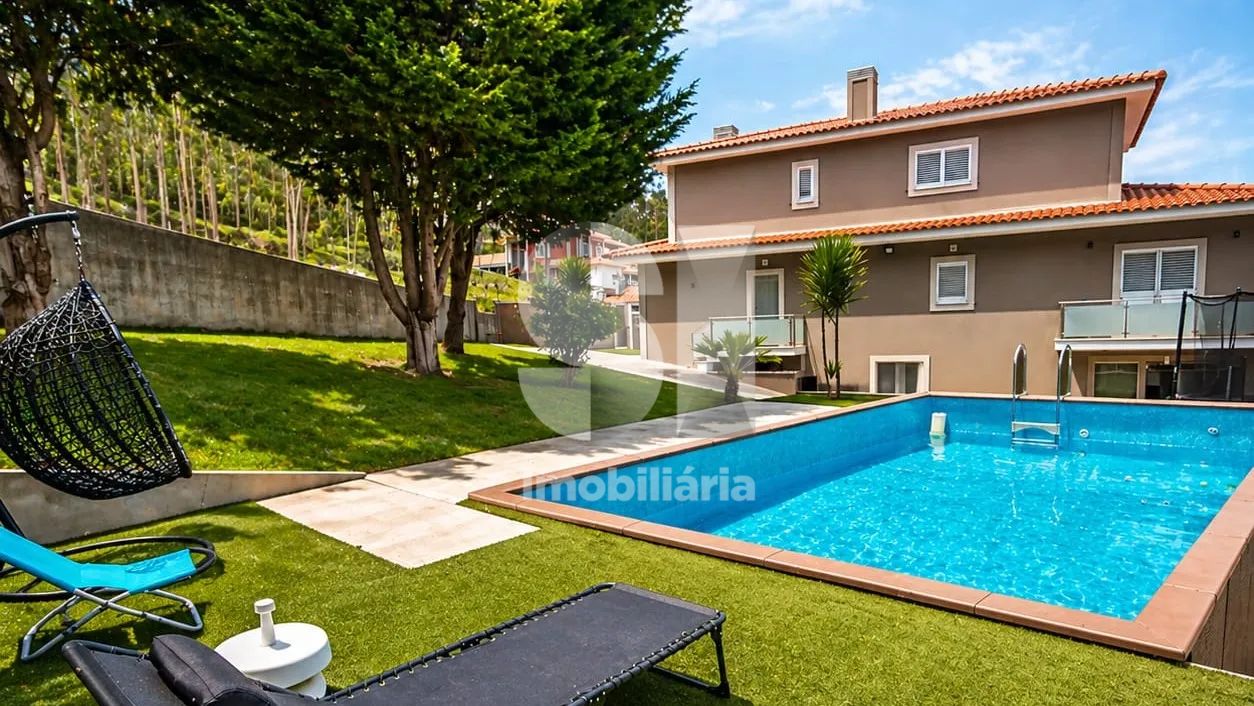  Moradia Moderna T5 + T3 com Piscina e Amplo Jardim