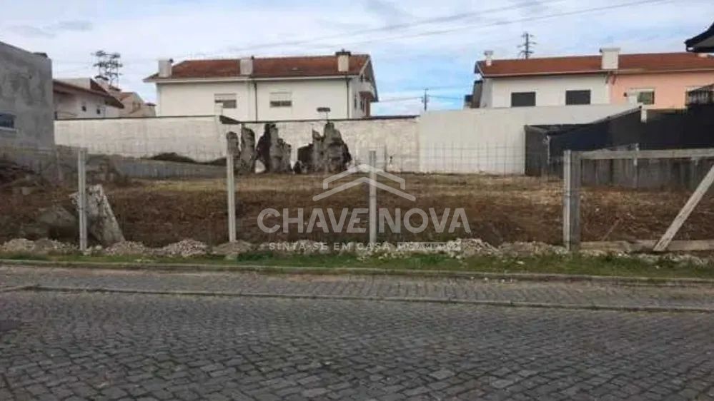 Terreno para Construção com Projeto Aprovado – Moradia T3 em Serzedo, Vila Nova de Gaia - 2