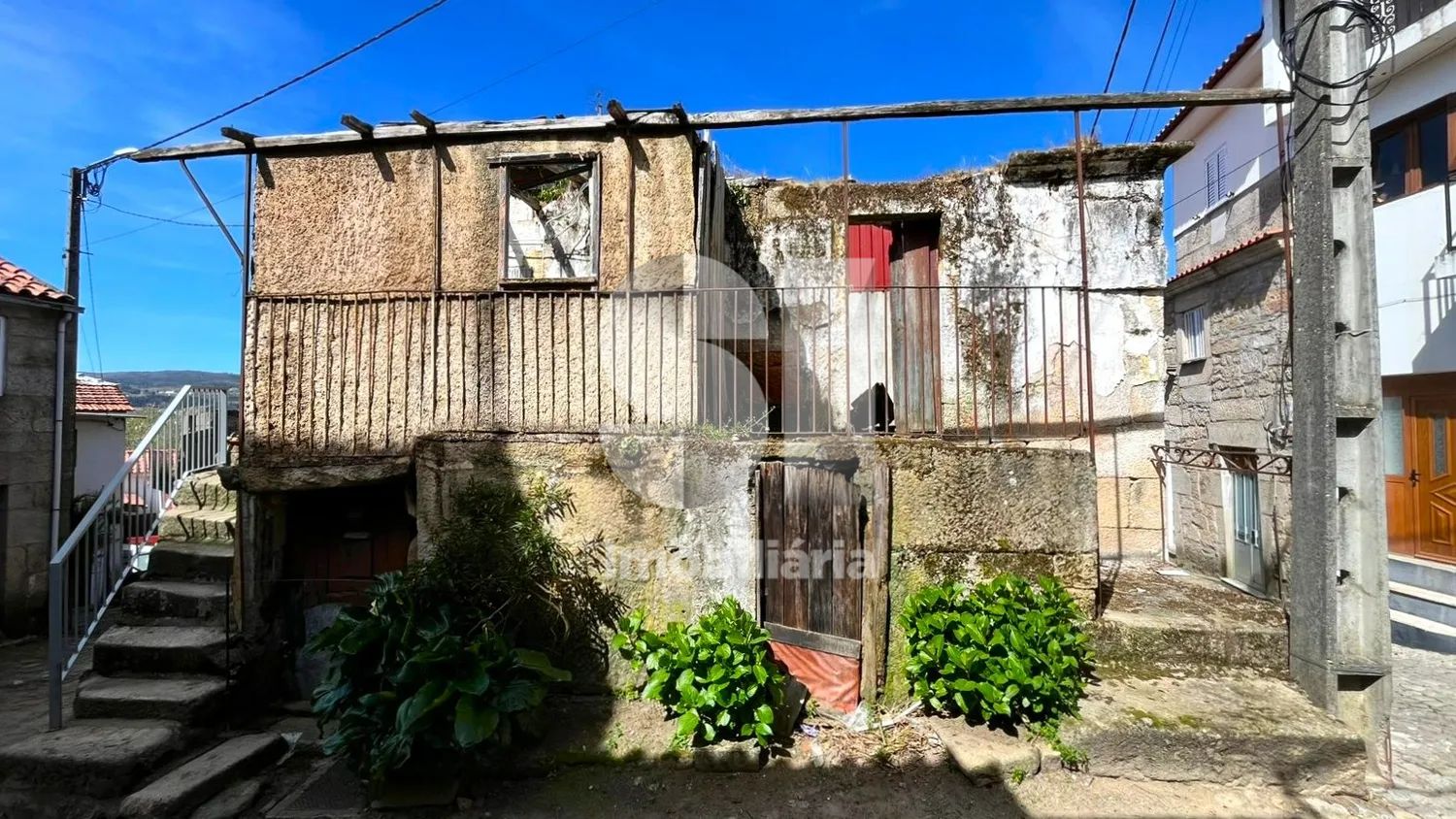 Ruína T2 - 3