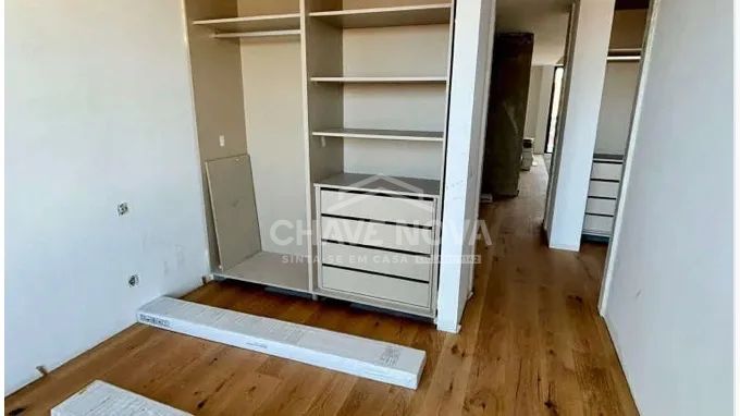 Apartamento T2 - PRIVILEGE - com 2 Suites, 2 Terraços, duas frentes (Nascente/Poente), 2 Lugares de Garagem e Arrumos  junto à futura estação de METRO (VL8), Vila Nova de Gaia. - 3