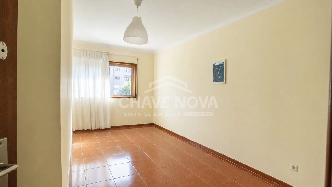 Apartamento T2+1 próximo à estação de metro, Vila Nova de Gaia