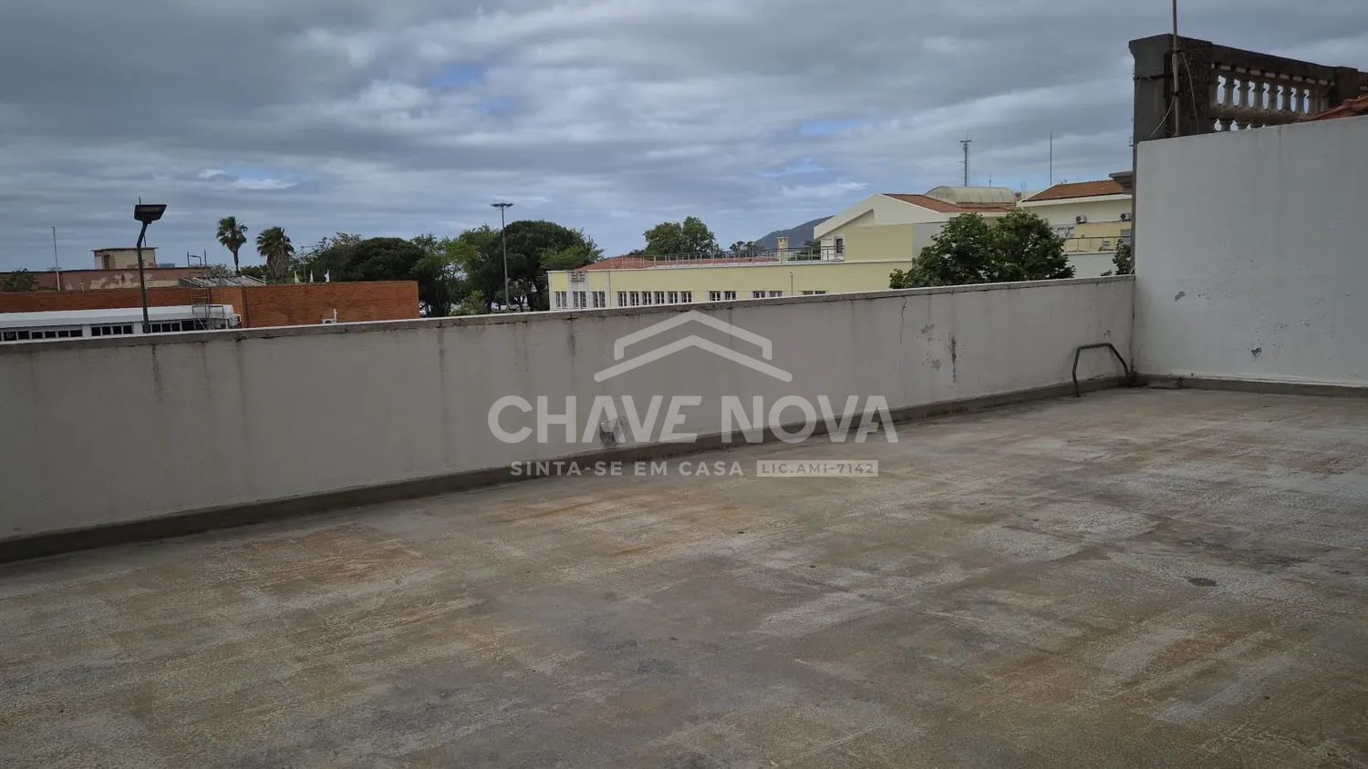 Apartamento T2 com terraço em Setúbal