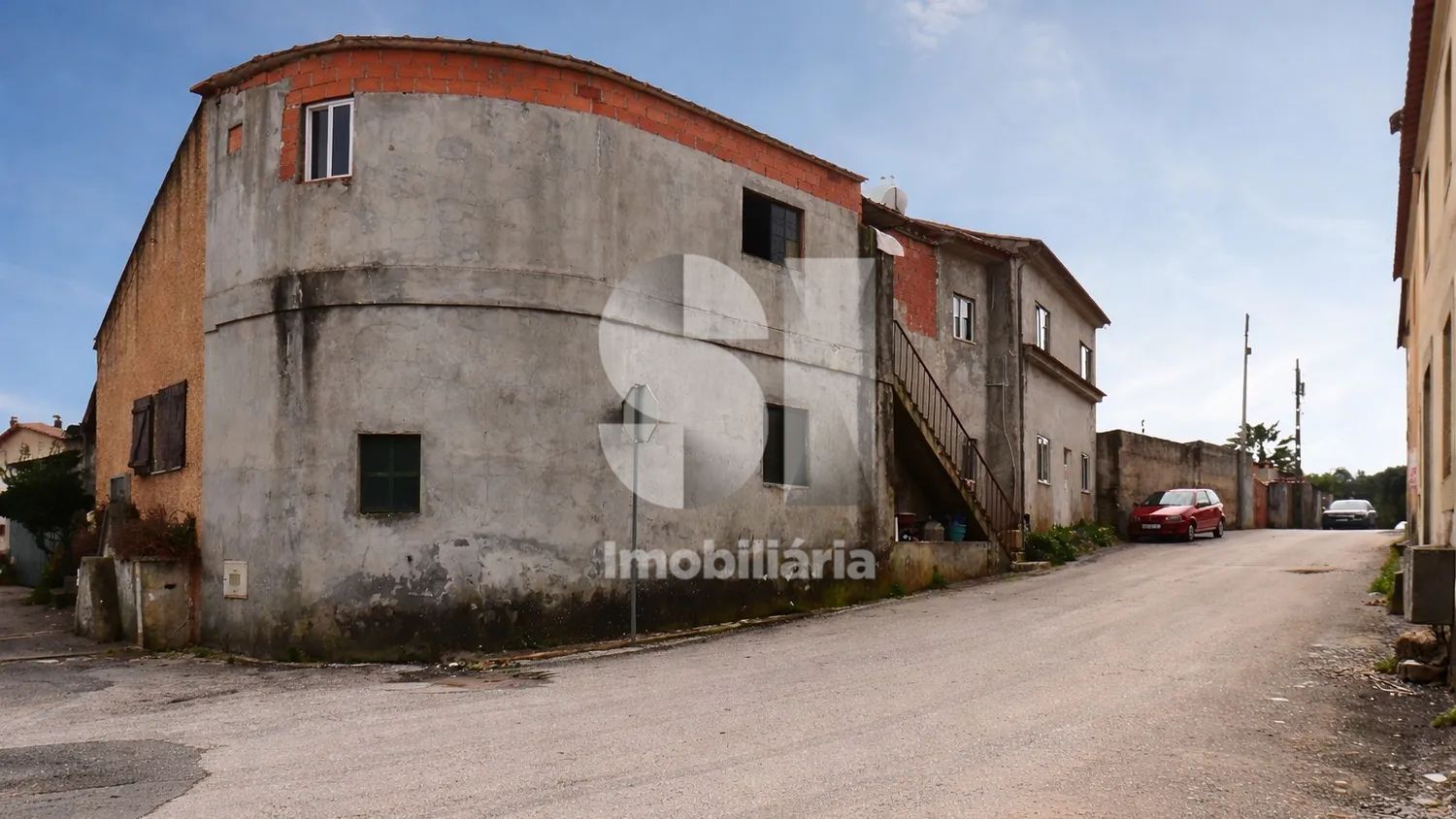 Oportunidade para Investimento | 2 Pisos Independentes a 18 km de Coimbra (Tentúgal)
