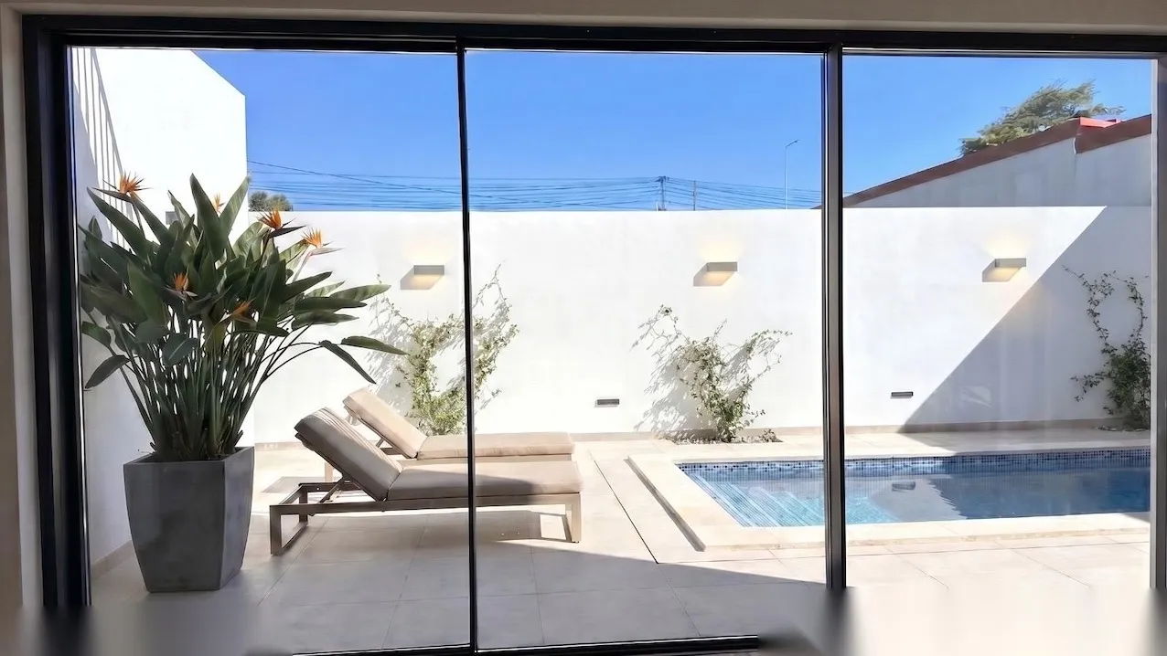 Moradia V4 com Piscina  a 500 Mts da Praia  - 2