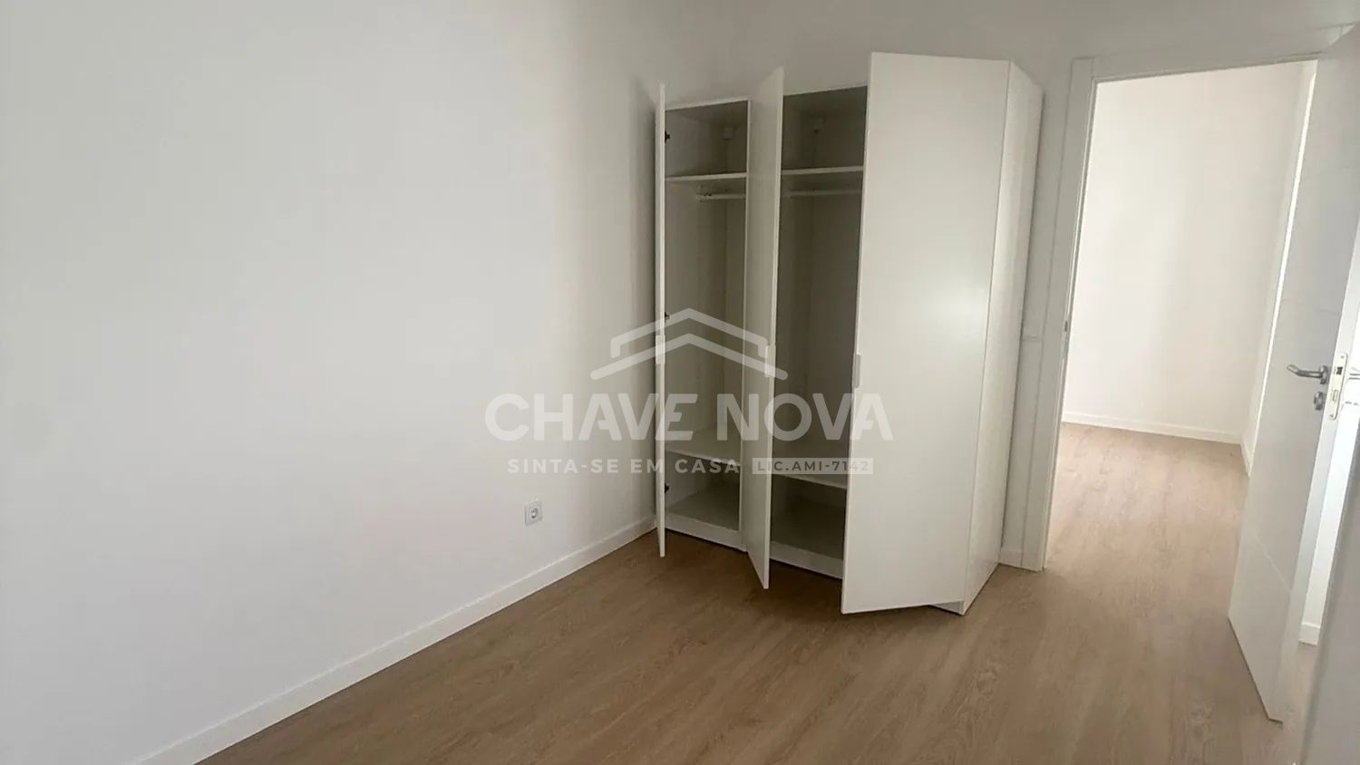 T2 no 1.º Piso com Terreno Privativo - Santa Maria de Lamas - 3