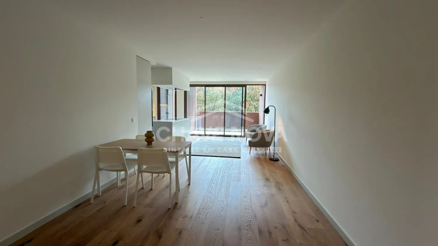 Apartamento T3 Novo c/ 2 Lugares de Garagem em Oliveira do Douro - 2