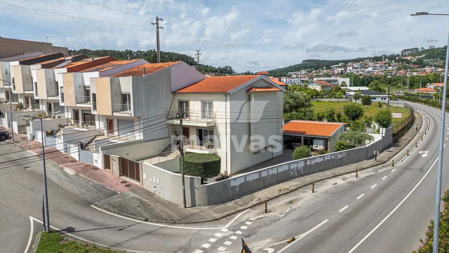 Moradia Gaveto T4 - 3