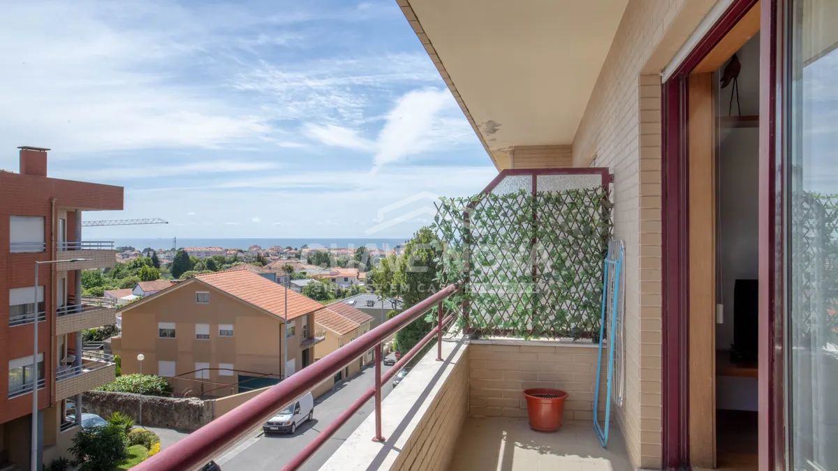 Apartamento T3 c/ Vistas Mar e Garagem Box em Canidelo - 2