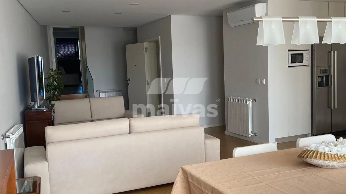 Apartamento T3 duplex - 2