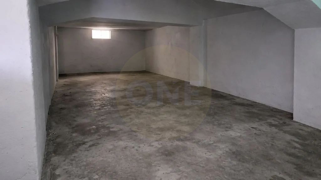 Garagem-armazém