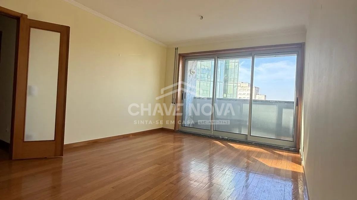 T1 Maia centro com garagem